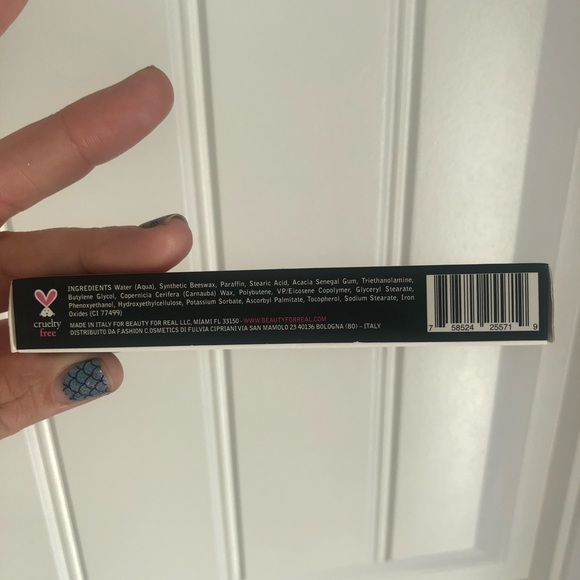 Beauty For Real High Def Mascara - NIB - Picture 3 of 4